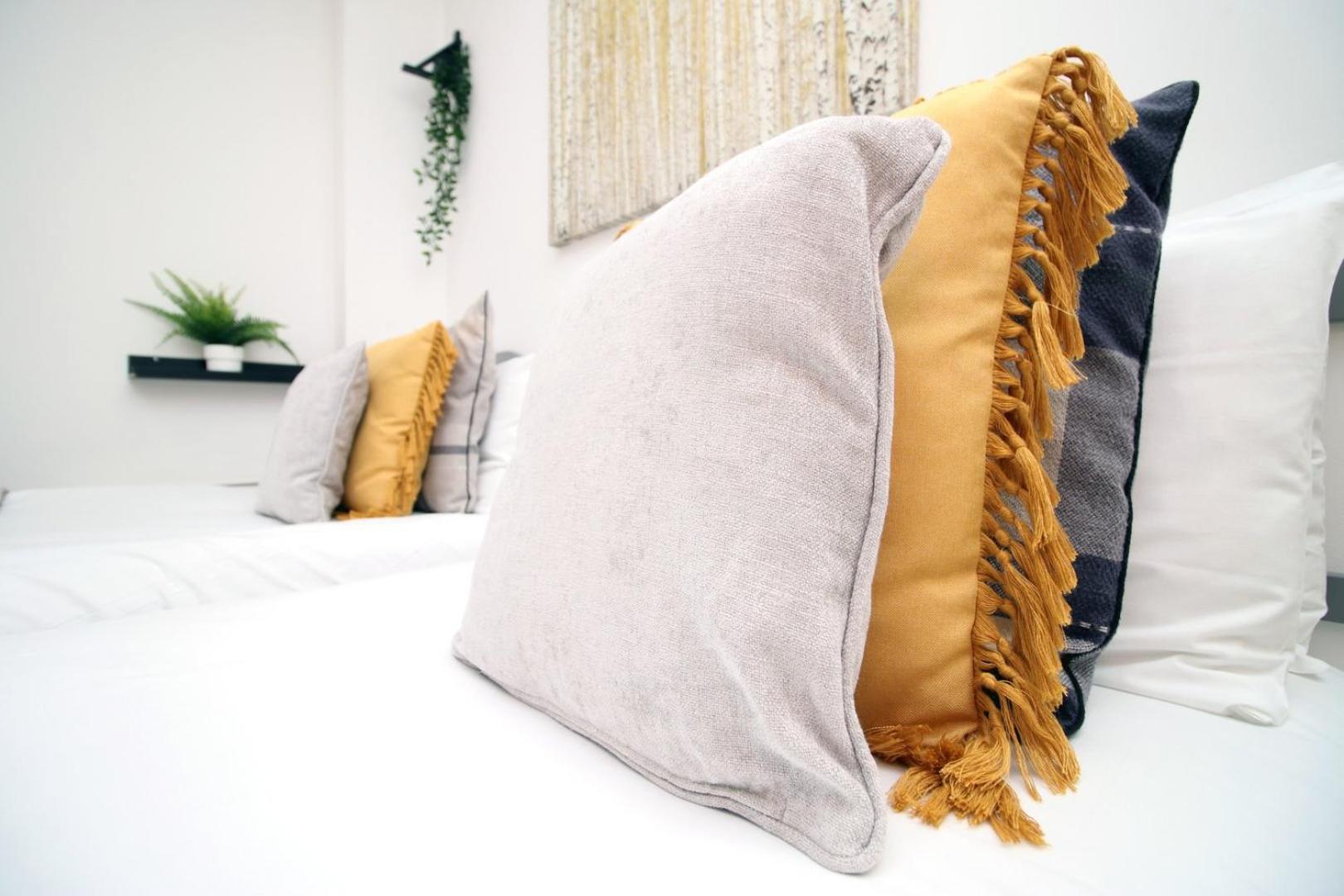Centrally Located Spacious 2Br | Cohost Partners Cardiff Luaran gambar