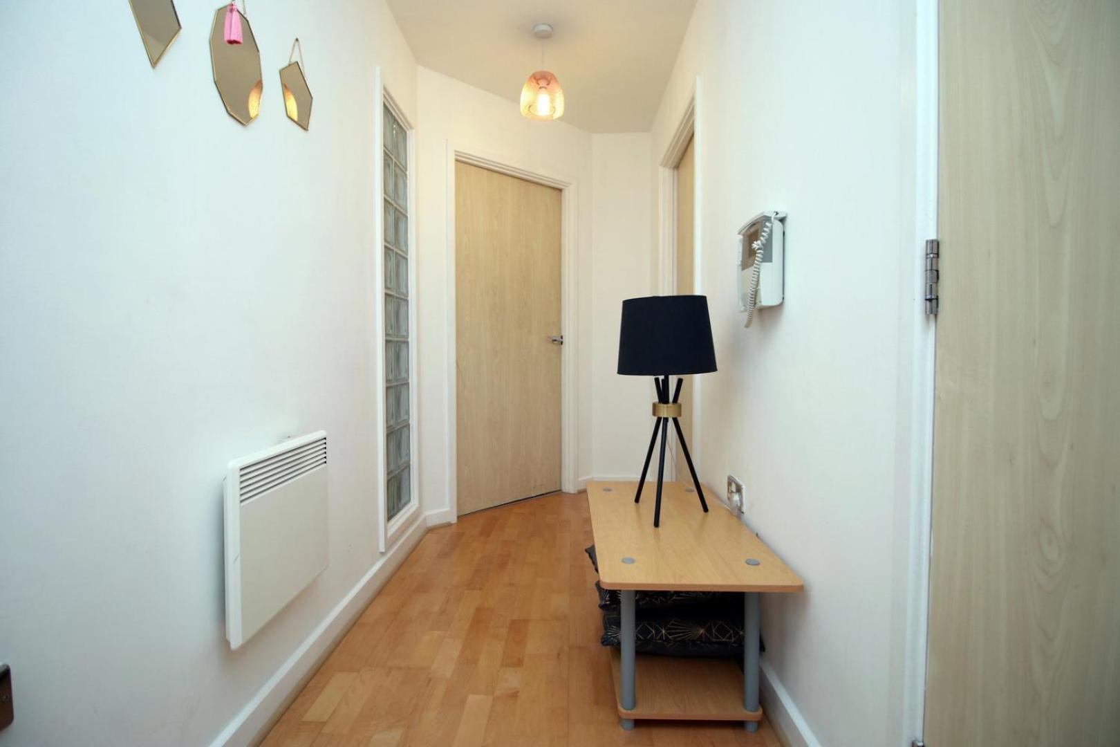 Centrally Located Spacious 2Br | Cohost Partners Cardiff Luaran gambar